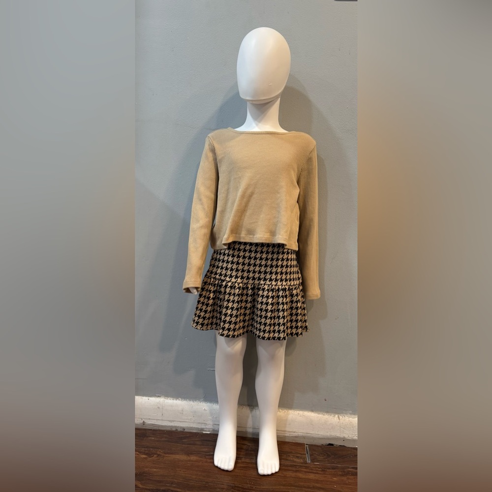 Tahari Girls 2 Piece Set